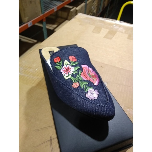 G.I.L.I. Shoes - G.I.L.I. Hildey Womens Embroidered Mules Dark/Fall/Denim Size: 8